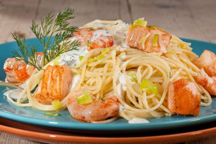 Espagueti con salmón y gambas | Recetas Gallina Blanca