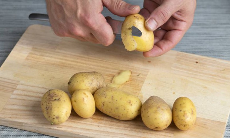 Patatas enteras