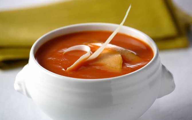 Receta de sopa de tomate y calabaza