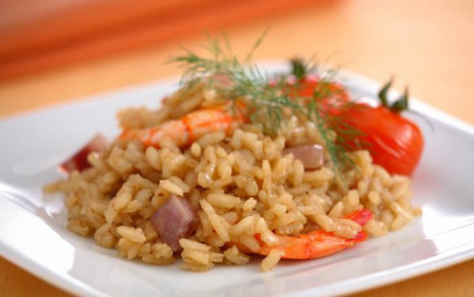 Arroz blanco con gambas