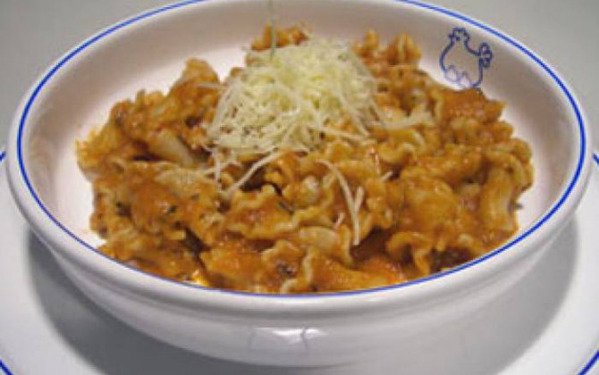Pasta con salsa napolitana