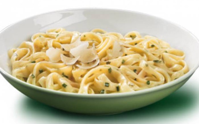 Tallarines a la Parmesana