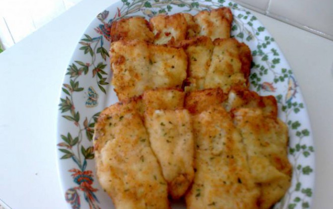 filetes de merluza empanados
