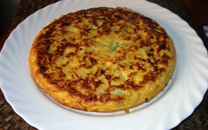 tortilla de patata cebolla y calabacín_gallina blanca