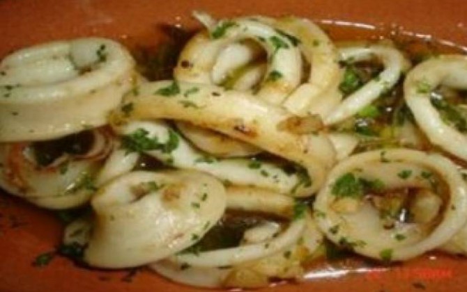 calamares al ajillo