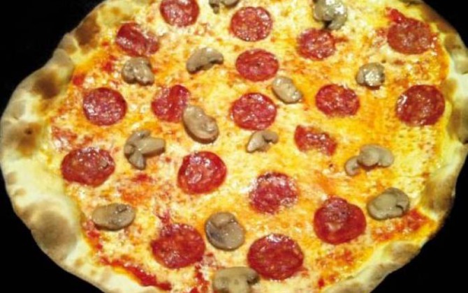 pizza pepperoni