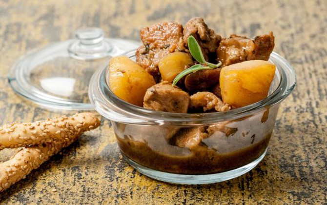 Jabalí con patatas