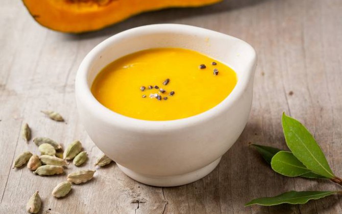 Crema de calabaza, zanahoria y cardamomo