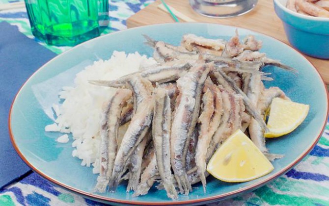 Pescaíto frito con arroz | Recetas Gallina Blanca