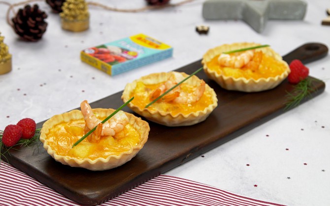 Emplatado con producto tartaletas de merluza y langostinos