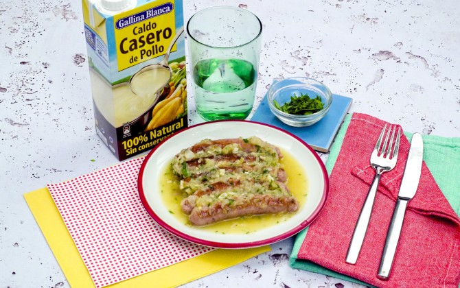 Salchichas en salsa