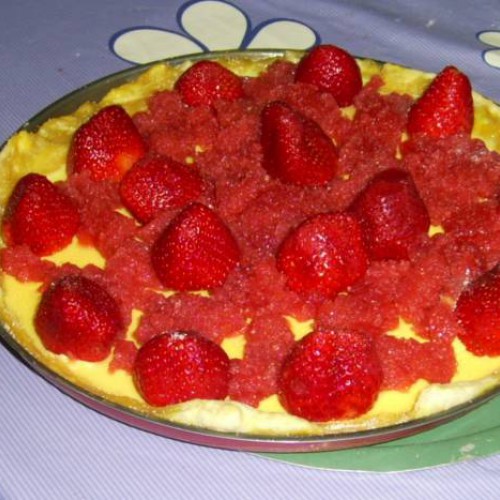 hojaldre de natillas y fresas