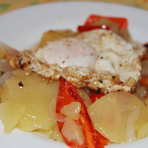 patatas al peloton con huevo