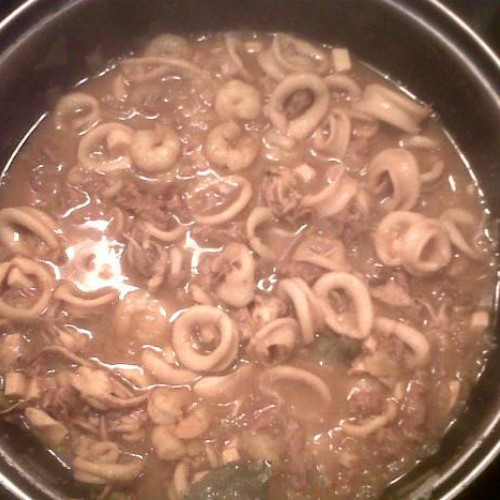 calamares en salsa con jamón