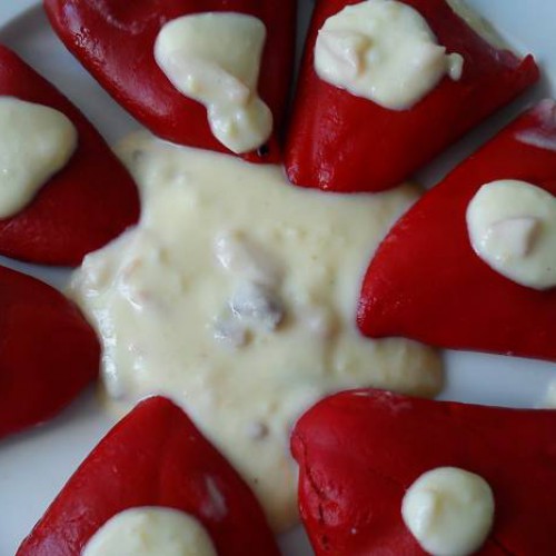 pimientos del piquillo rellenos de puré de patatas especial