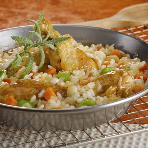 Arroz con verduras, ternera y pollo