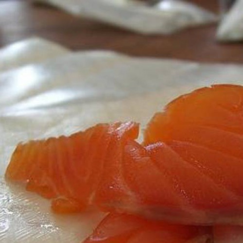 canapés de espárrago con salmón y queso philadelpia