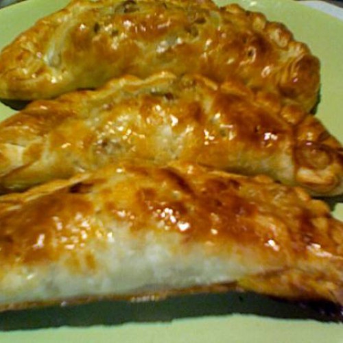 Empanada criolla argentina