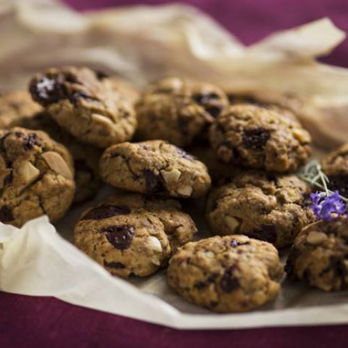 Galletas de nueces y almendras con chocolate