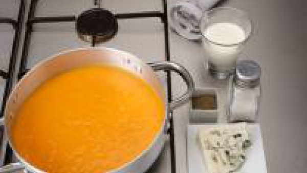 Tercer paso crema de calabaza con roquefort