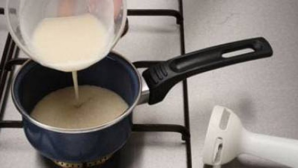 Mero a la crema de ajos tiernos Paso 3