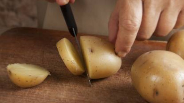 Cómo preparar lomo de bacalao con patatas - paso 3