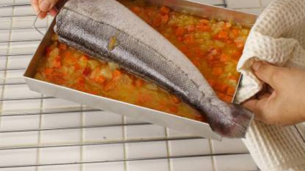 Cómo preparar Merluza al horno con verduras -Paso 3