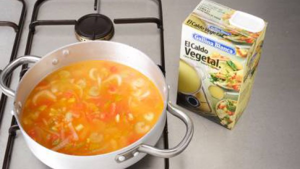 Primer paso sopa de tomate y arroz
