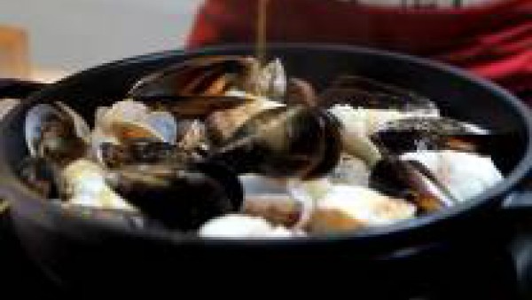 Cómo preparar Guiso de rape con gambas -Paso 5