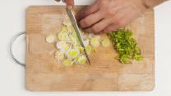 Cómo preparar Quiche de puerro y jamón - paso 1