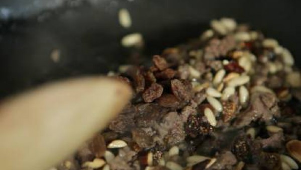 Cómo preparar Picantones rellenos de frutos secos - Paso 2