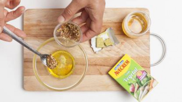 Cómo preparar Ensalada de achichoria con nueces y parmesano- Paso 3