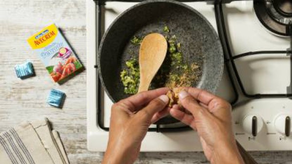 Cómo preparar Merluza en salsa verde- Paso 3