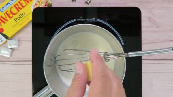 Cómo preparar Croquetas de jamón y queso - Paso 1
