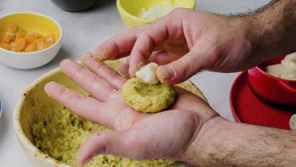 Tercer paso bolas patata y arroz