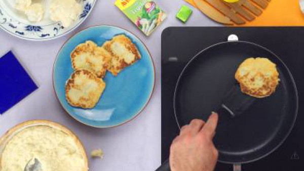 Tercer paso Tortitas de coliflor