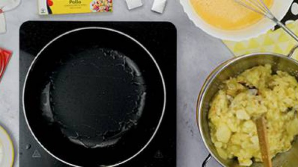 Segundo paso tortilla de patatas