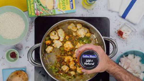 Primer paso arroz con bacalao y coliflor