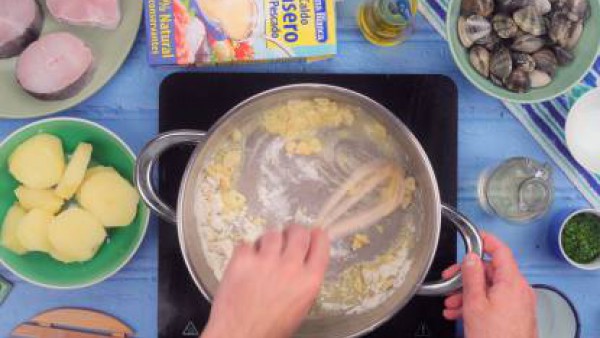 Primer paso merluza en salsa verde
