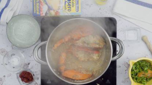 Segundo paso caldereta de bogavante