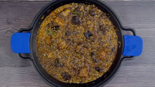 Tercer paso arroz costilla butifarra