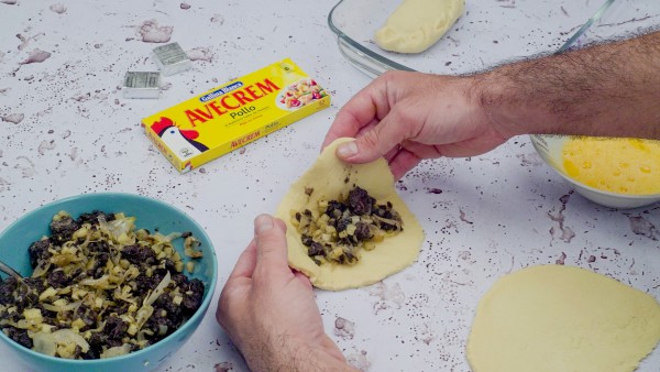 Empanada de morcilla paso 3