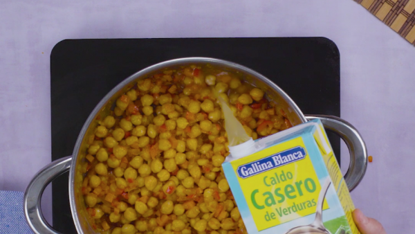 Tercer paso potaje de garbanzos con verdura