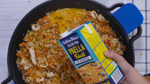 Tercer paso arroz con pollo y marisco