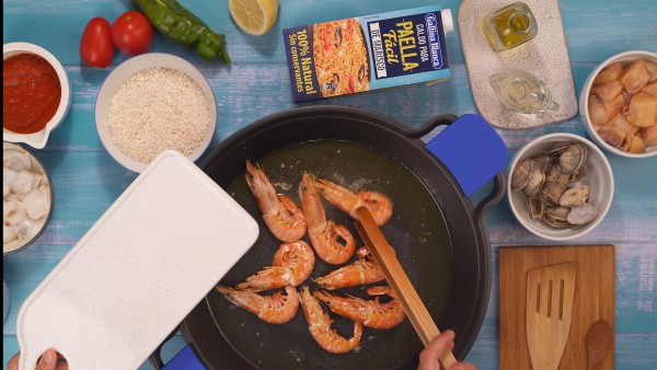 Primer paso arroz con pescado y marisco