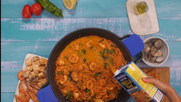 Tercer paso arroz con pescado y marisco