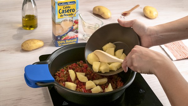 Patatas con almejas Paso 1