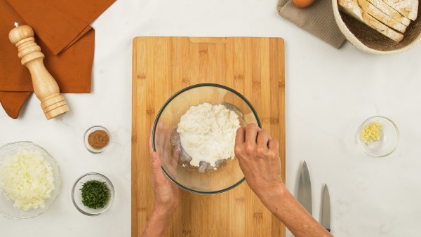 receta_albondigascaseras_paso1_gallinablanca