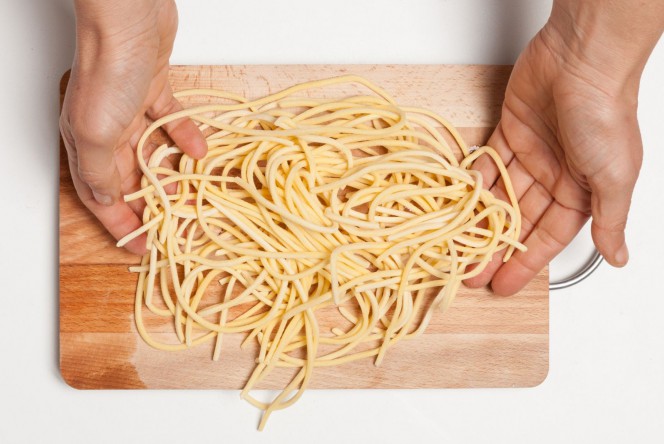 compra la pasta hecha o hazla en casa